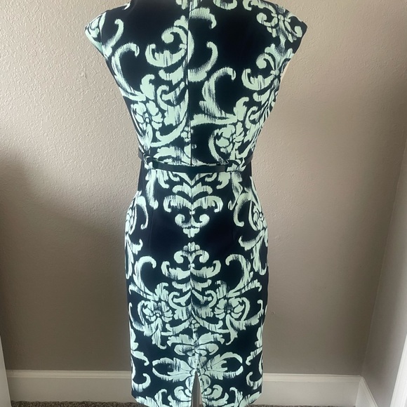 Navy & Seafoam Green Fitted Dress - Picture 3 of 6